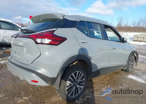 2021 Nissan Kicks Sv Xtronic Cvt z USA, uszkodzony, nr VIN 3N1CP5CV1ML537257